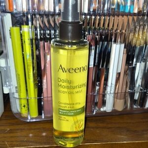 Aveeno Daily Moisturizing Body Oil Mist - Nourishing Yellow Hydration
